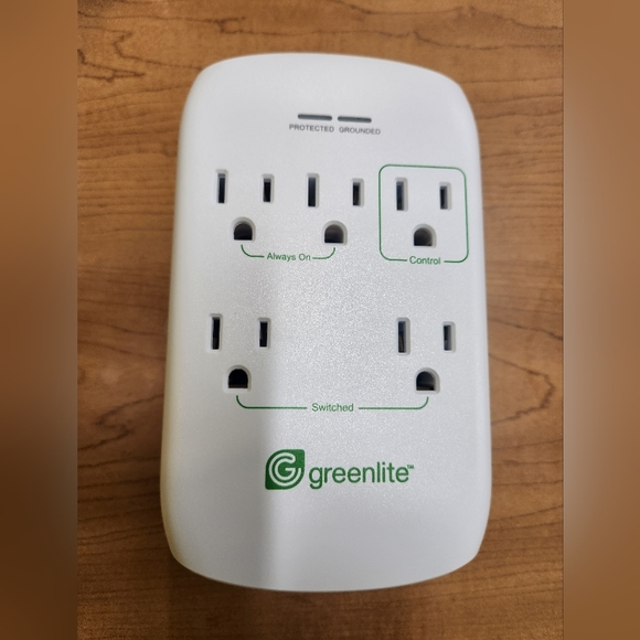 NEW! - Greenlite 5 Outlet Advanced Power Strip Tier 1 - Save Money and Protect! - Picture 1 of 5